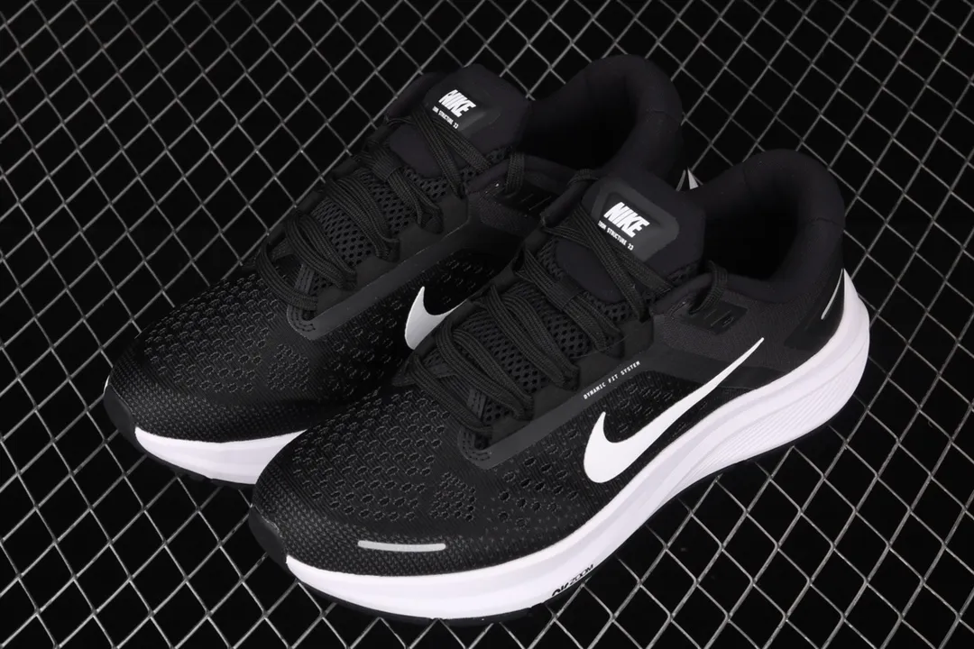 Nike Air Zoom Structure 23 Black/White: Authenticity and Performance | YtaYta