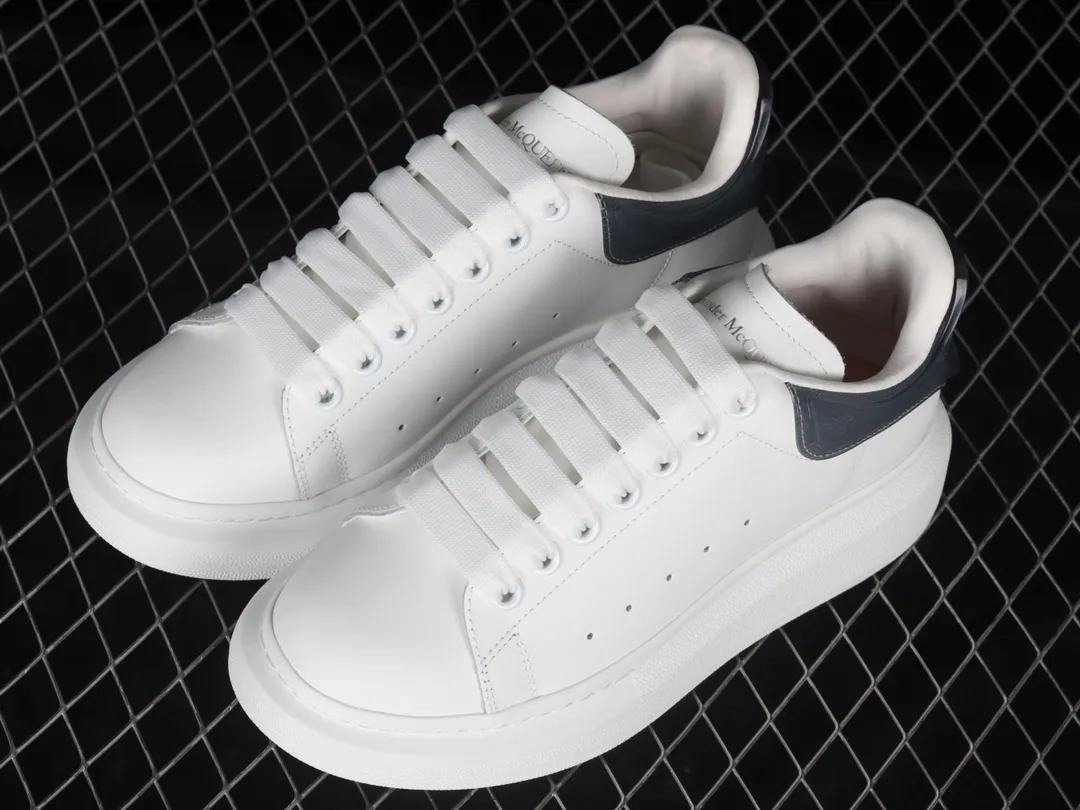 Alexander McQueen Oversized Sneakers - White/Black Review | YtaYta