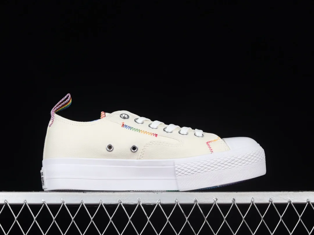 Converse Chuck Taylor All Star Lift Platform Pride (2022) Review | YtaYta