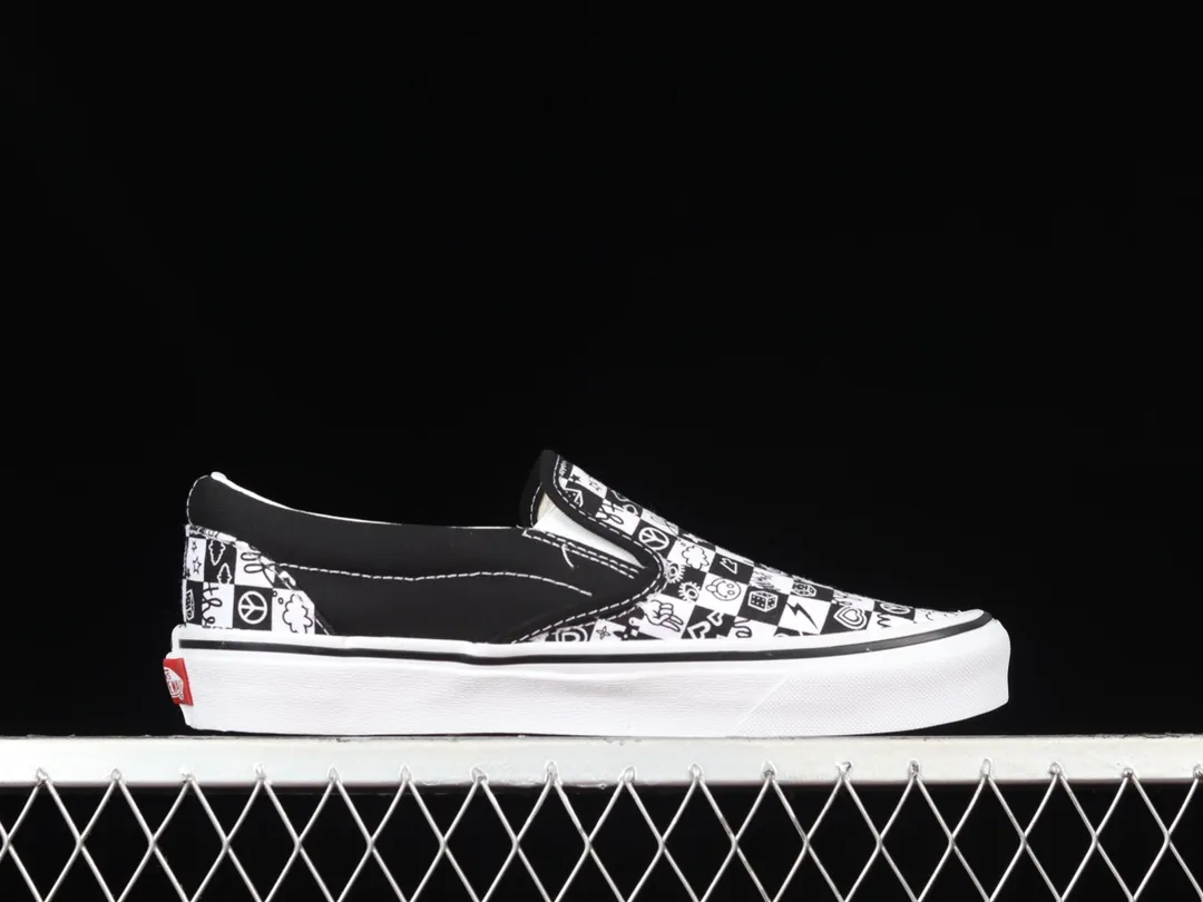 Vans Classic Slip-On Sneakers: Doodle Checkerboard Black/White Review | YtaYta